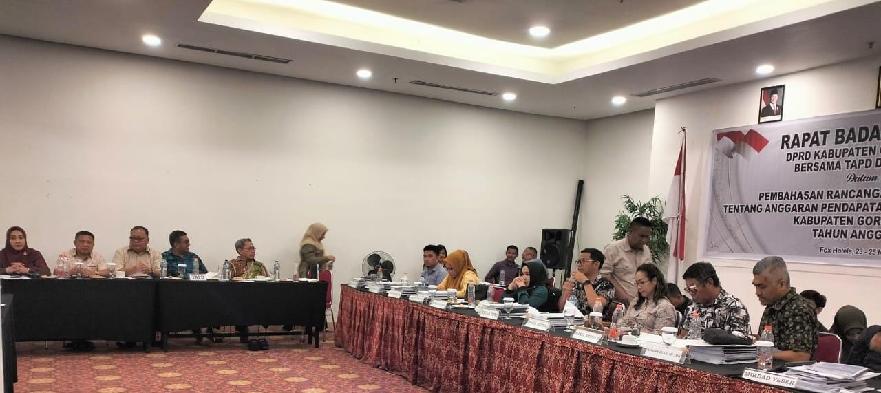 Sekda Suleman Hadiri Pembahasan Ranperda APBD Tahun Anggaran 2025 dengan Banggar DPRD