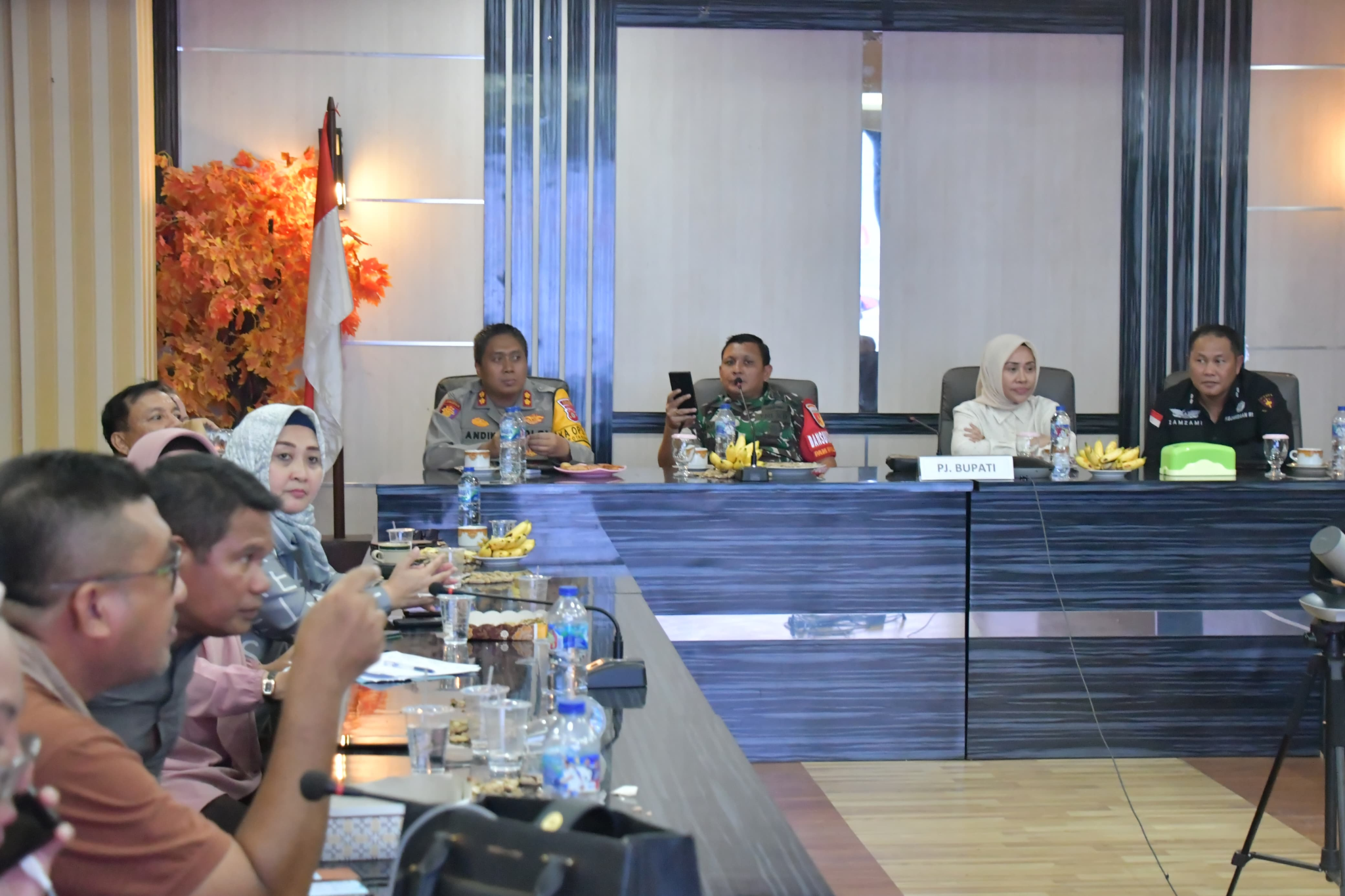 Forkopimda Pantau Hitung Cepat Tim DESK Pilkada Gorut