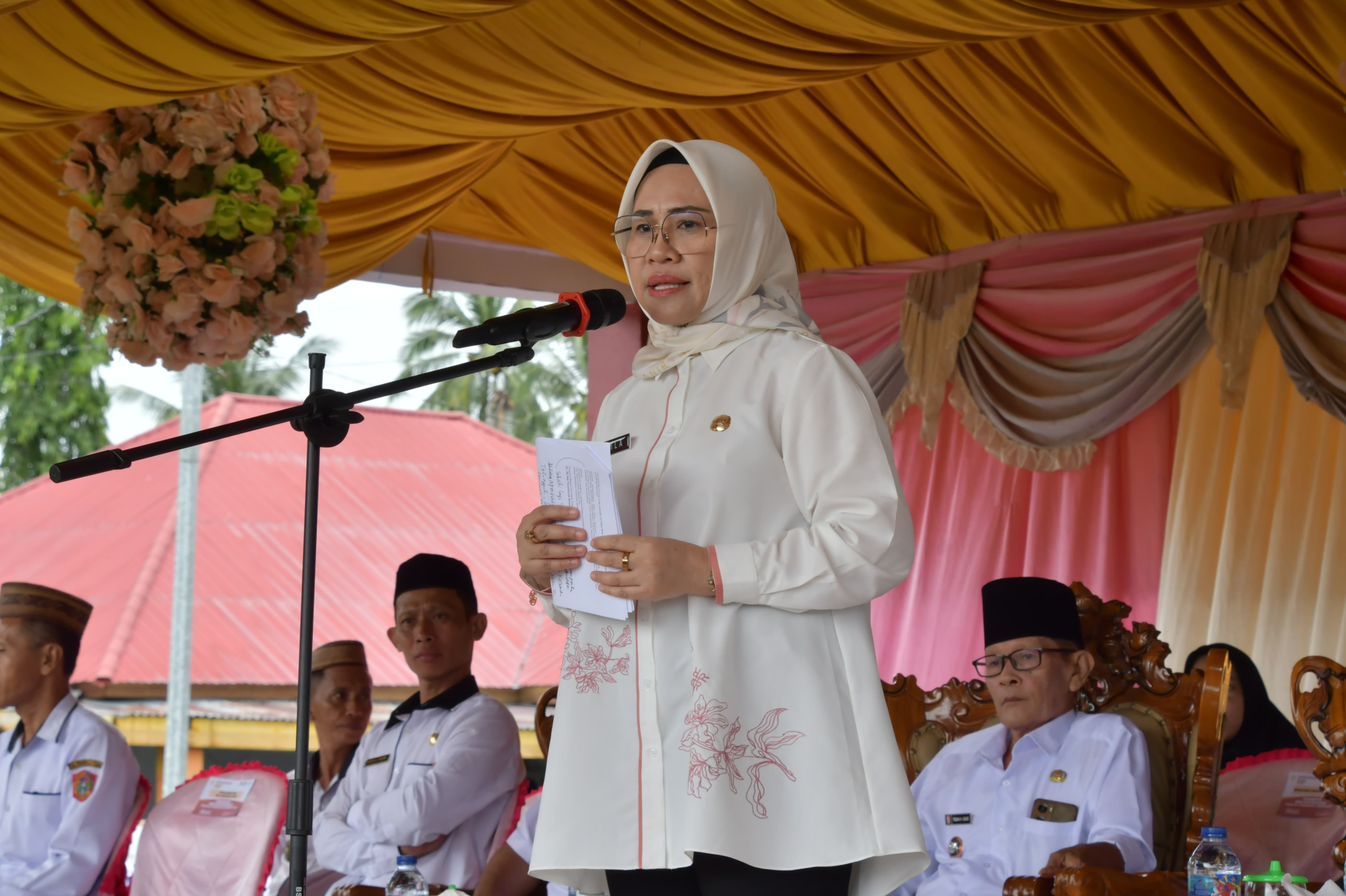 Hadiri Apel Akbar Hari Desa Nasional ke- 2 tingkat Kecamatan Tolinggula, Pj Bupati Sila : Desa Ujung Tombak Pembangunan
