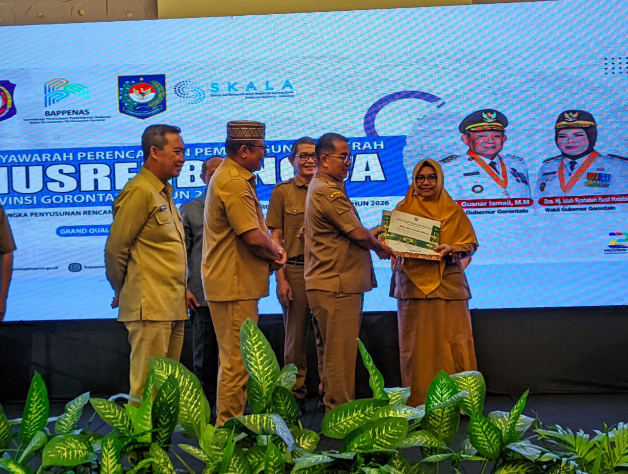 Pemkab Gorontalo Utara Meraih Penghargaan Indeks Inovasi Daerah dan Indeks Pengelolaan Keuangan Daerah Tahun 2024