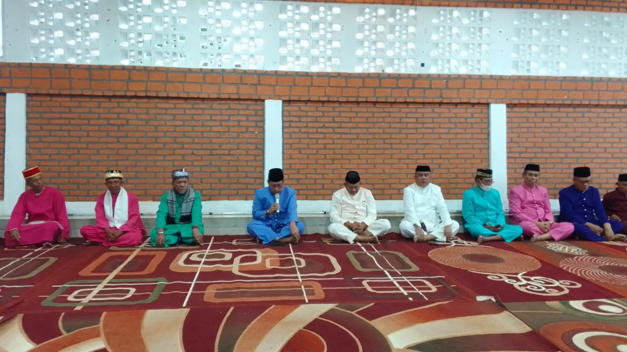 Menyambut Idul Adha, Pemkab Gorontalo Utara Gelar Adat Tonggeyamo