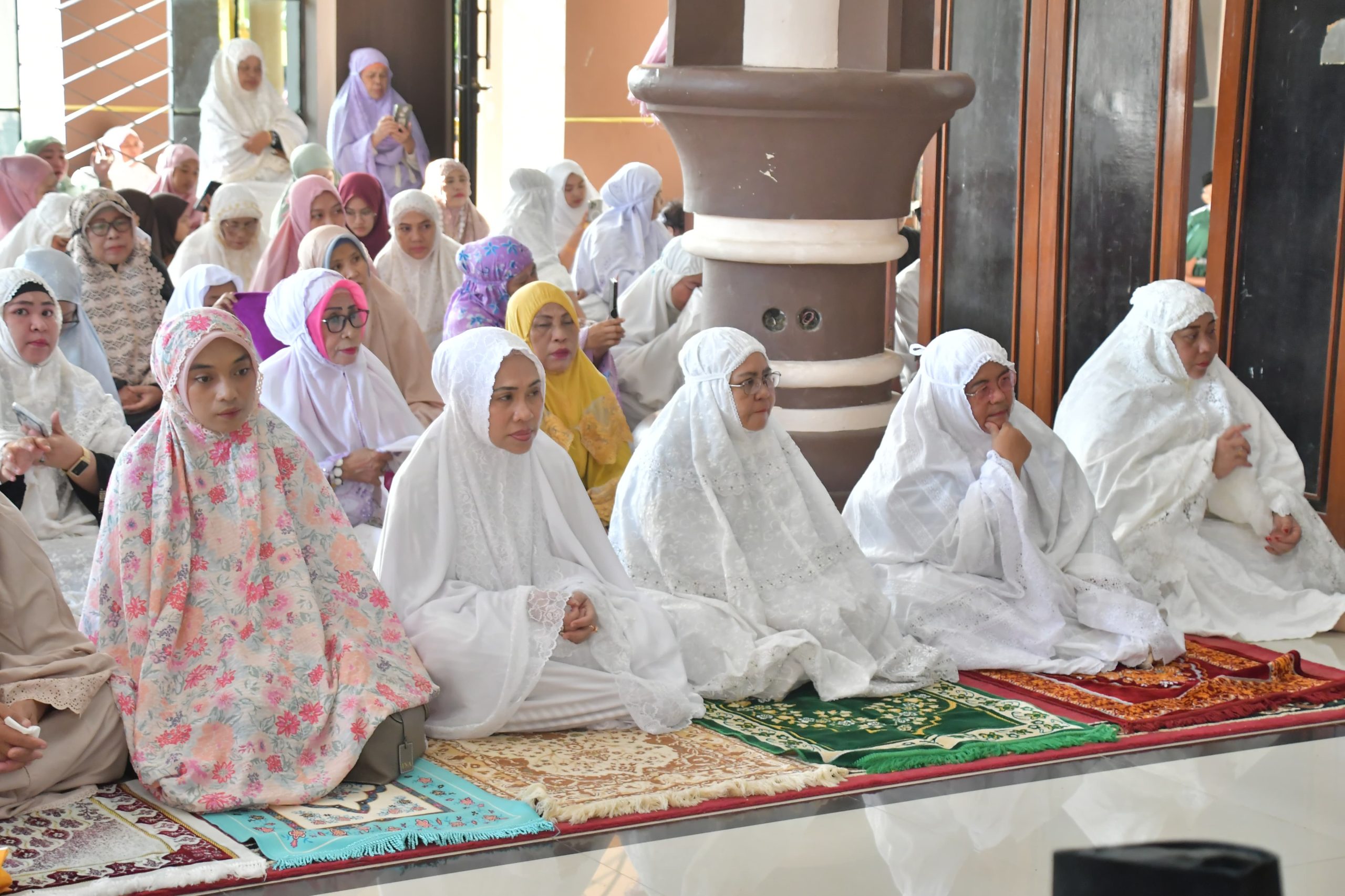 Sholat  Idul Adha 1446 H, Bertempat di Mesjid Agung Baiturahim  Dan Mesjid Jabal Iqro