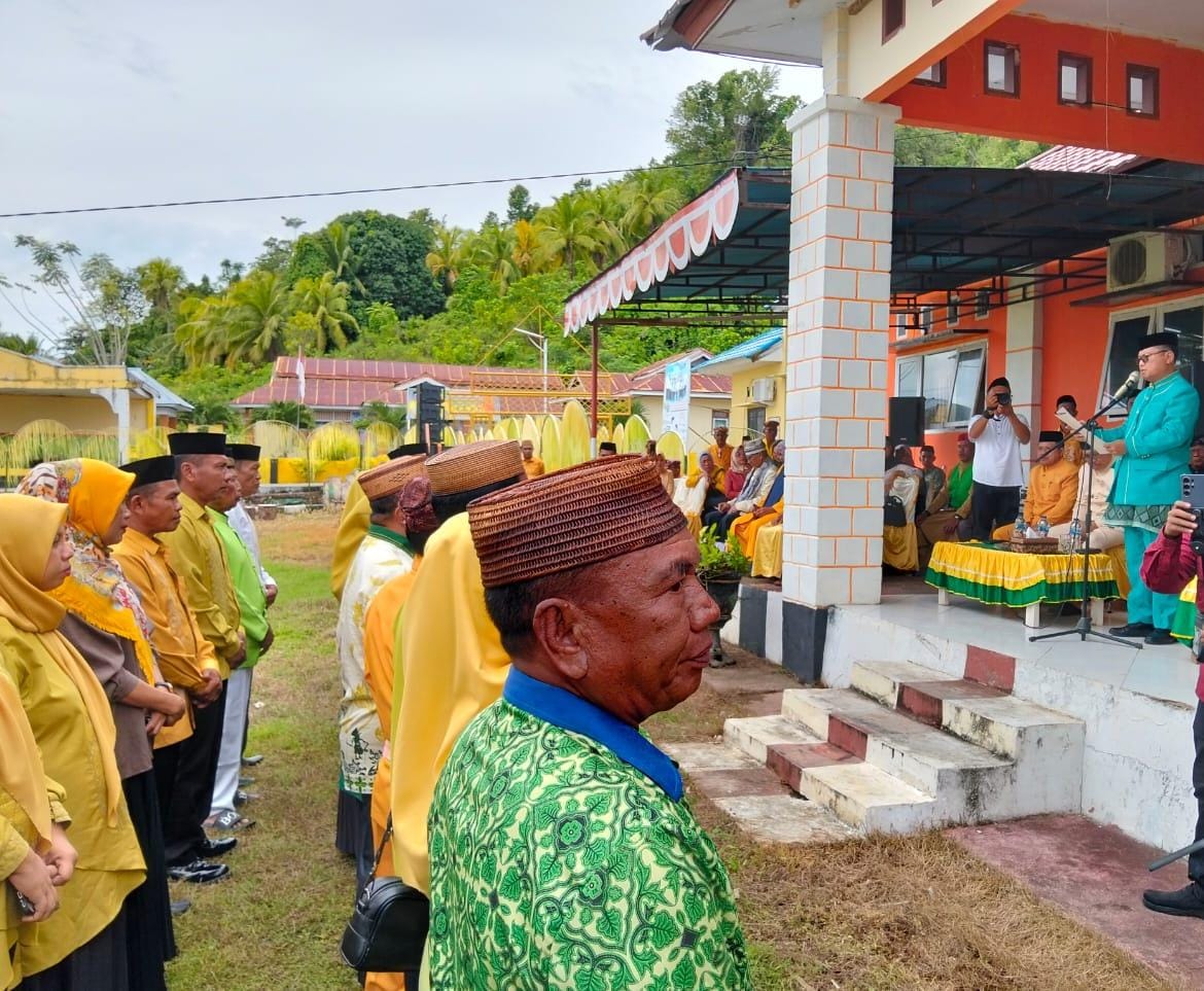 Bupati Gorontalo Utara Kukuhkan Badan Takmirul Mesjid dan Majelis Taklim Se Kecamatan Sumalata Timur