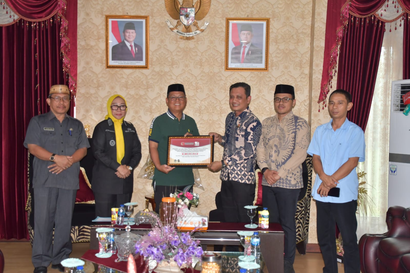 Bupati dan Wakil Bupati Gorontalo Utara Terima Ketua dan Anggota Bawaslu Kabupaten Gorontalo Utara