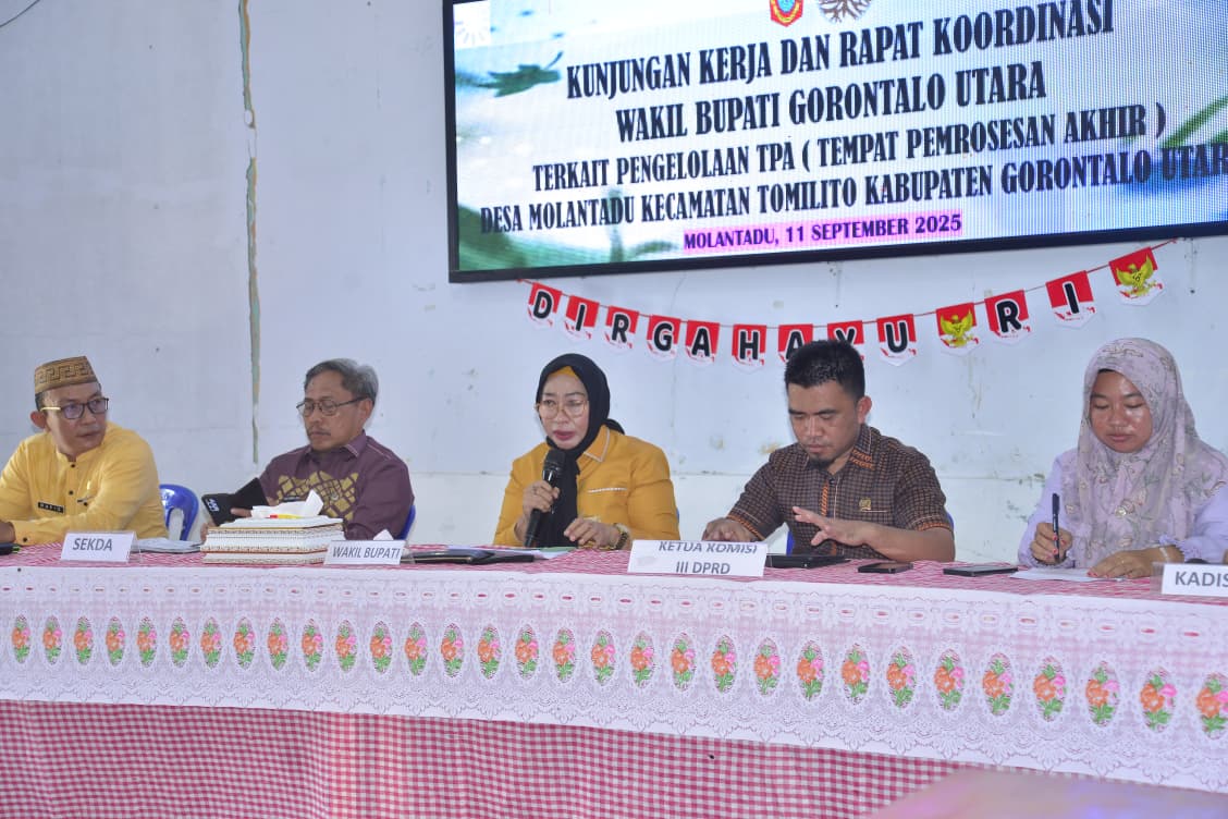 Wabup Nurjanah Hasan Yusuf Lakukan Kunjungan Kerja dan Rapat Koordinasi Pengelolaan TPA di Desa Molantadu