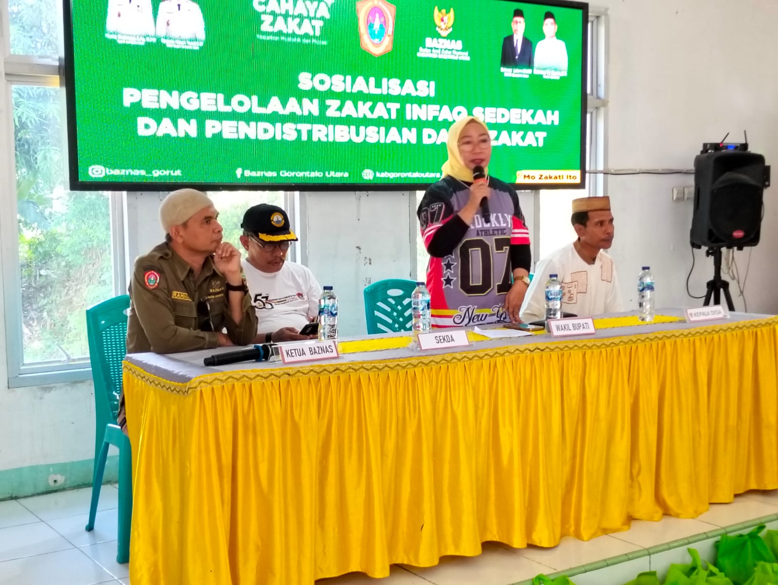 Wabup Nurjanah Hasan Yusuf Buka Sosialisasi Pengelolaan Zakat, Infak, Sedekah dan Pendistribusian Dana Zakat di Desa Pontolo Atas