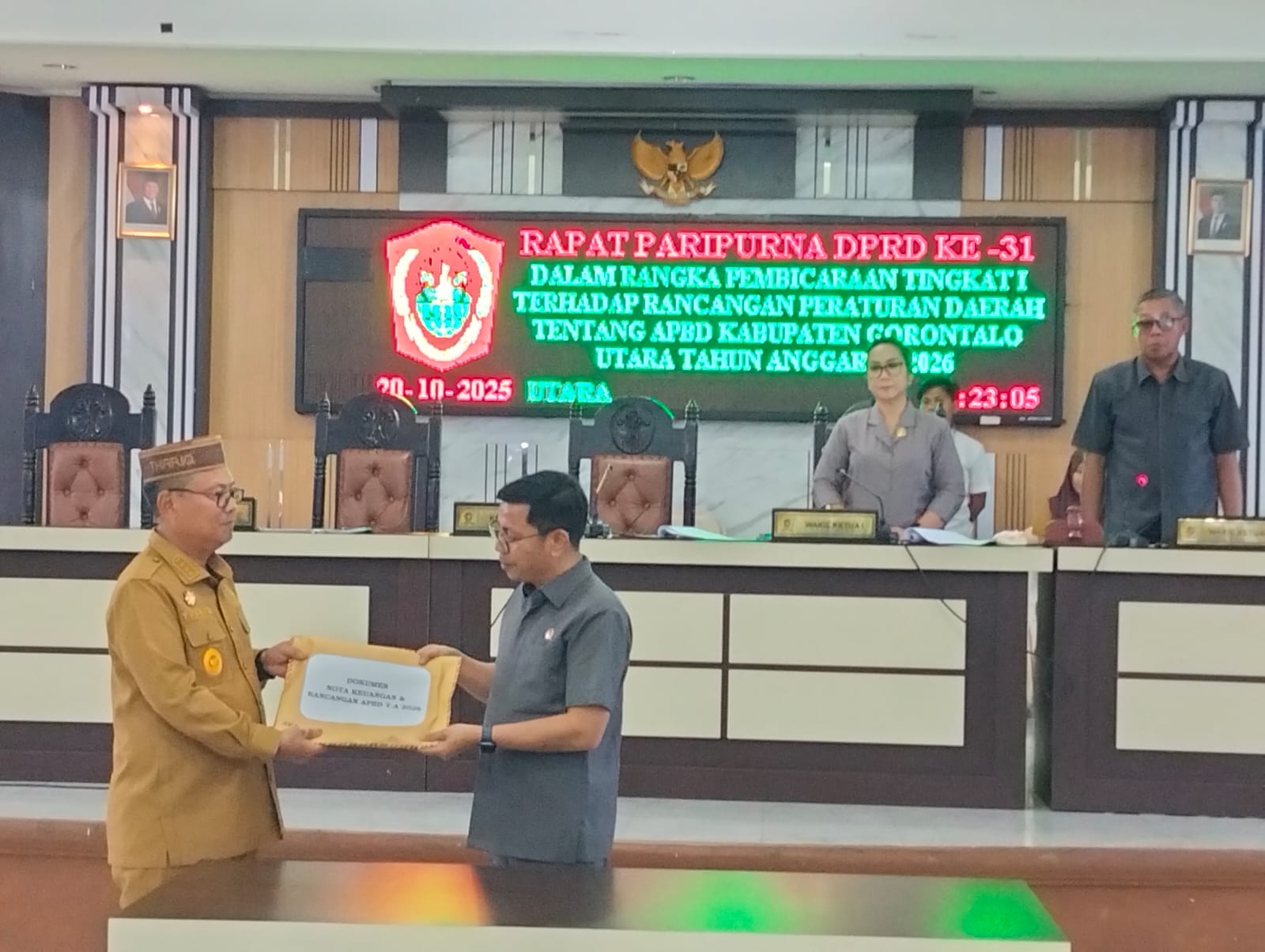 Bupati Thariq Modanggu Hadiri Sidang Paripurna DPRD: Tegaskan Komitmen untuk Transparansi dan Akuntabilitas