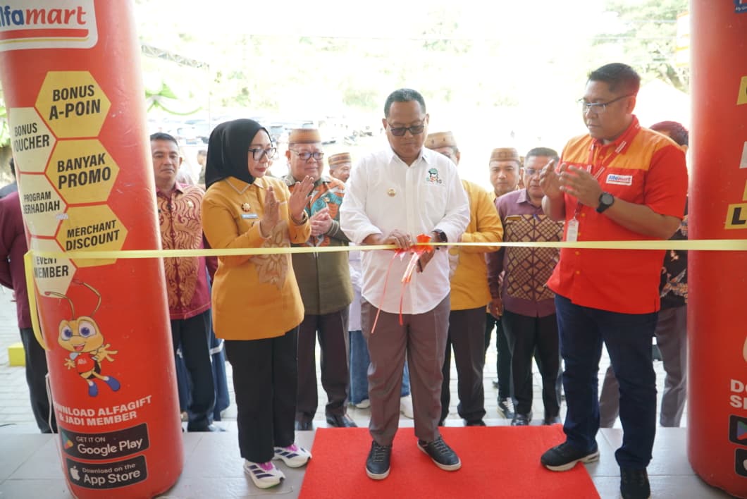 Sinergi untuk Kemajuan Daerah, Bupati Thariq dan Wabup Nurjanah Resmikan Alfa Mart di Pontolo Indah