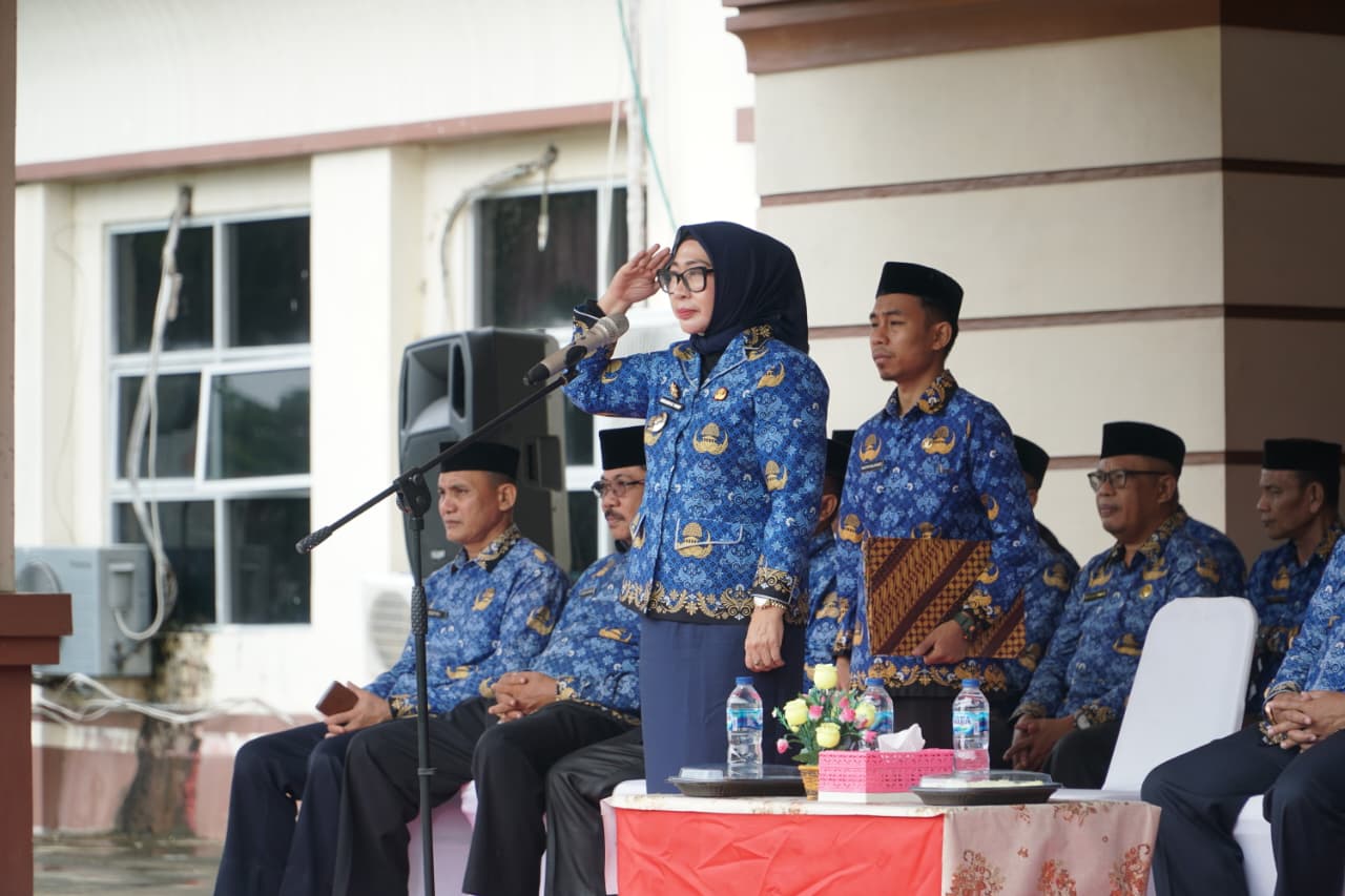 Wabup Nurjanah Hasan Yusuf sebagai Inspektur pada Upacara Peringatan HUT Korpri ke-54 “Bersatu, Berdaulat, Bersama Korpri Mewujudkan Indonesia Maju”