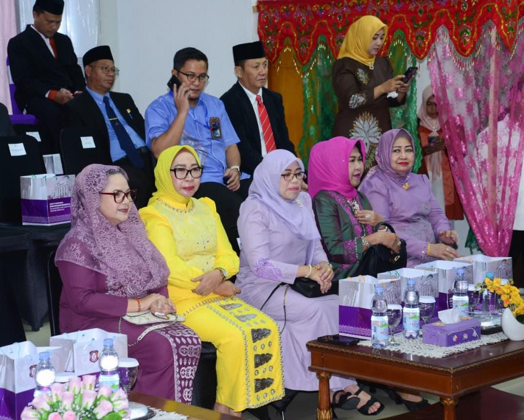 Wakil Bupati Gorontalo Utara Nurjanah Hasan Yusuf Hadiri Sidang Paripurna DPRD dalam Rangka Memperingati HUT Provinsi Gorontalo ke 25