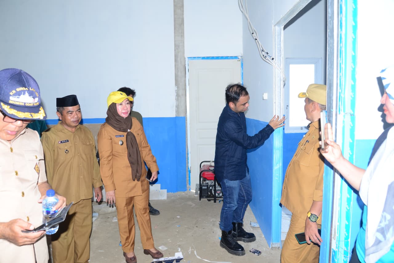 Wabup Nurjanah Hasan Yusuf Meninjau Pembangunan SPPG  Di Desa Dudepo Kecamatan Anggrek