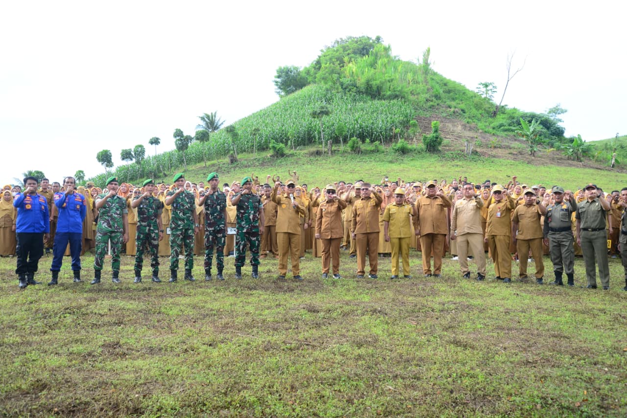 Bupati Thariq dan Wabup Nurjanah Sebagai Pembina Apel Kerja Perdana Tahun 2026, Berlokasi di Kawasan Persiapan Ground Breaking Hilirisasi Industri Ayam Terintegrasi Desa Putiana