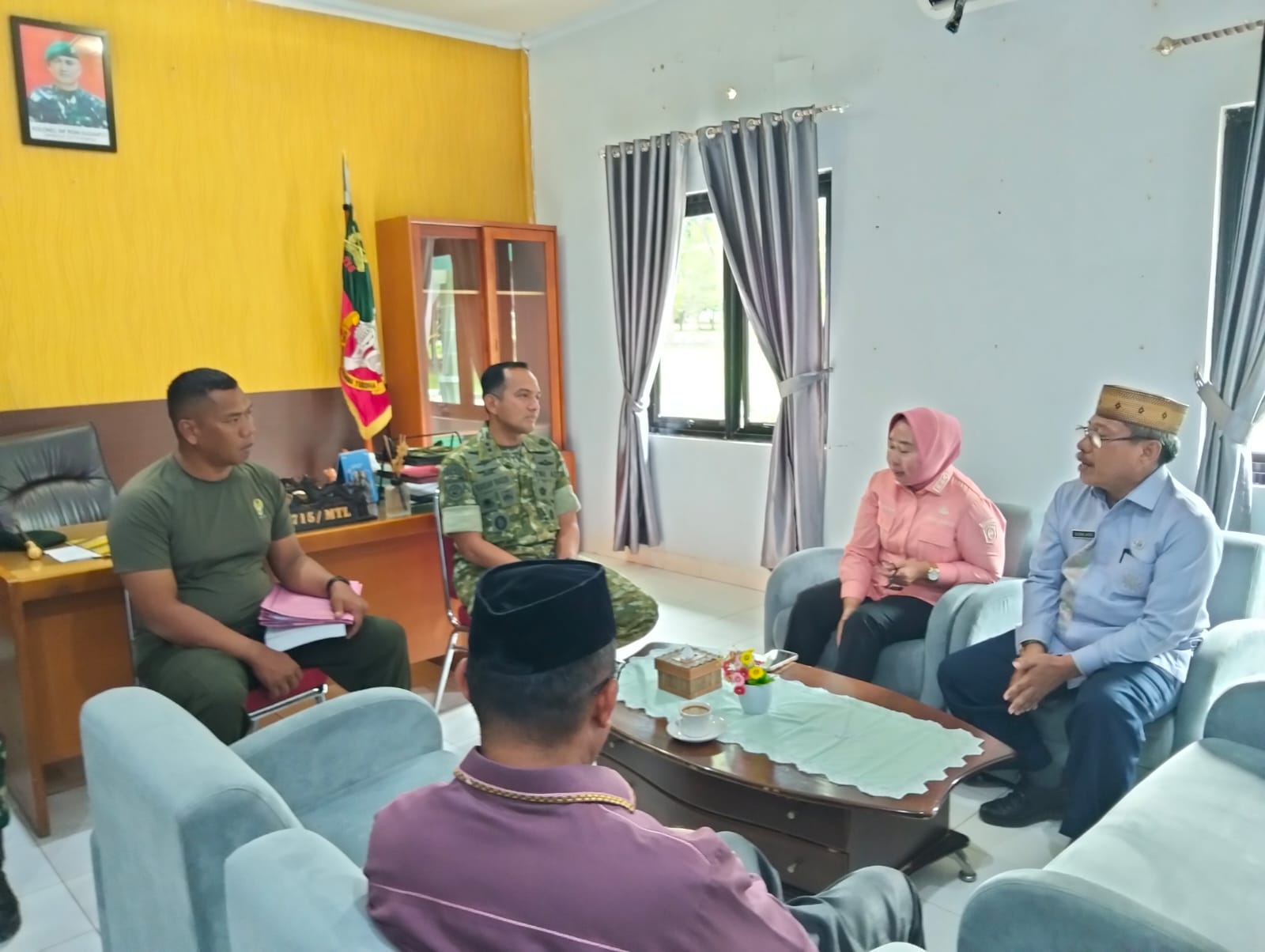 Wabup Nurjanah dan Sekda Suleman Lakoro Silaturahmi ke Danyonif 715/Motuliato